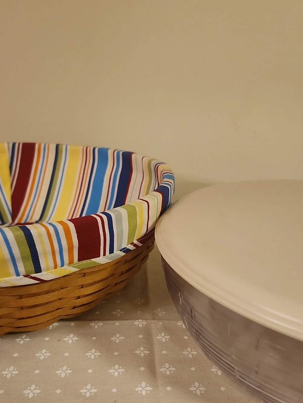 Longaberger Serve Around Bowl Basket